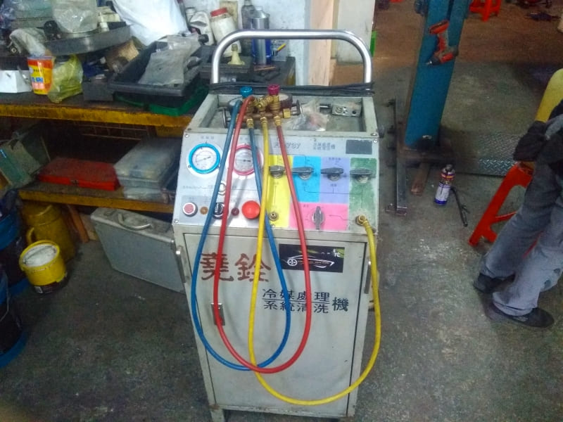 康禾汽車服務廠冷氣系統維修清洗機