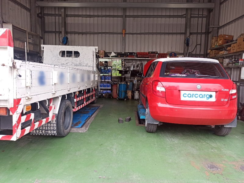 歐系SKODA與國產的堅達貨車也有提供專業服務喔!