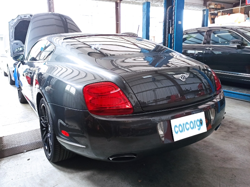 廠內維修的豪車們_賓利Bentley Continental GT